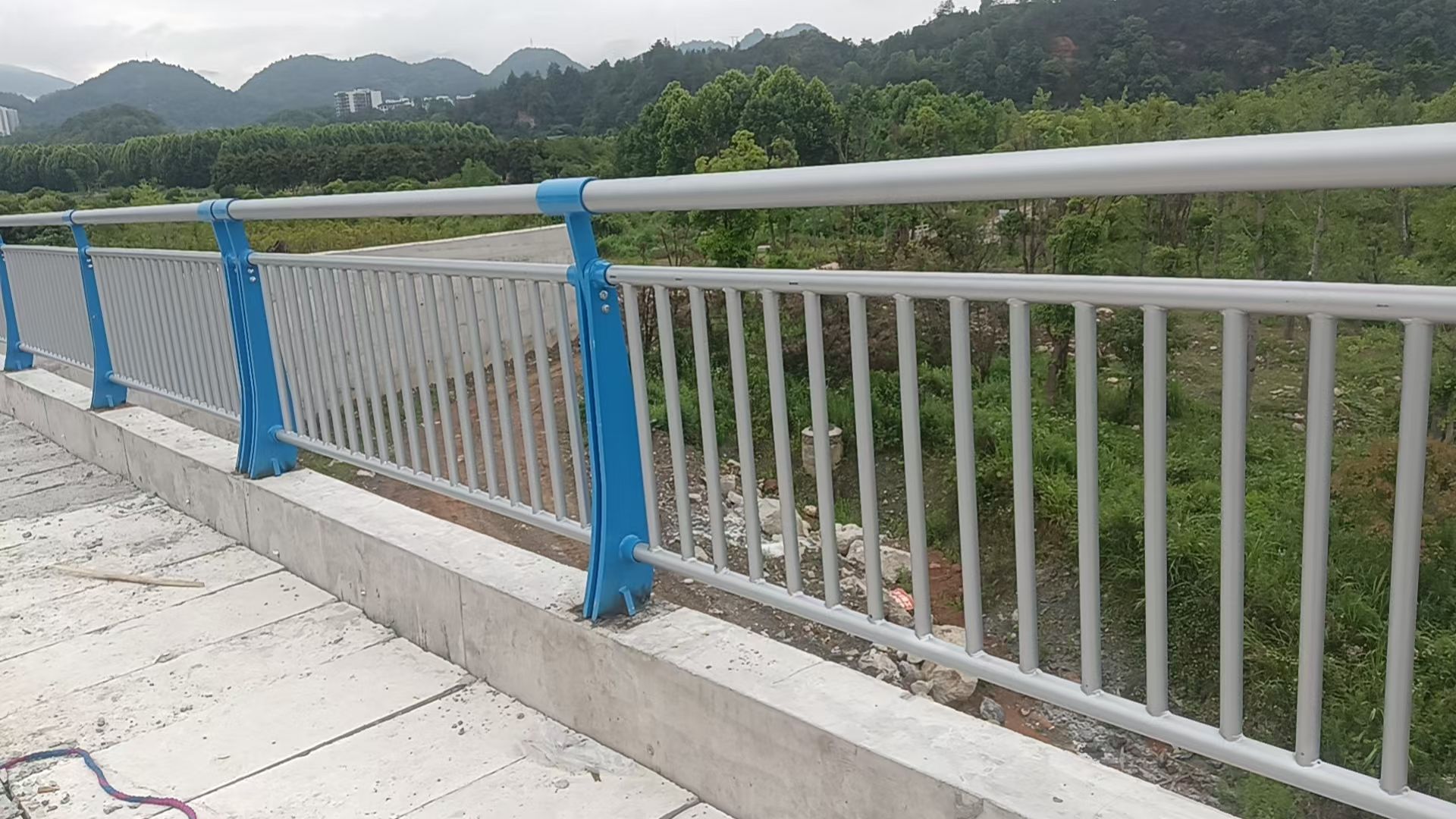 芜湖市不锈钢栏杆不锈钢桥梁护栏 - 排名
